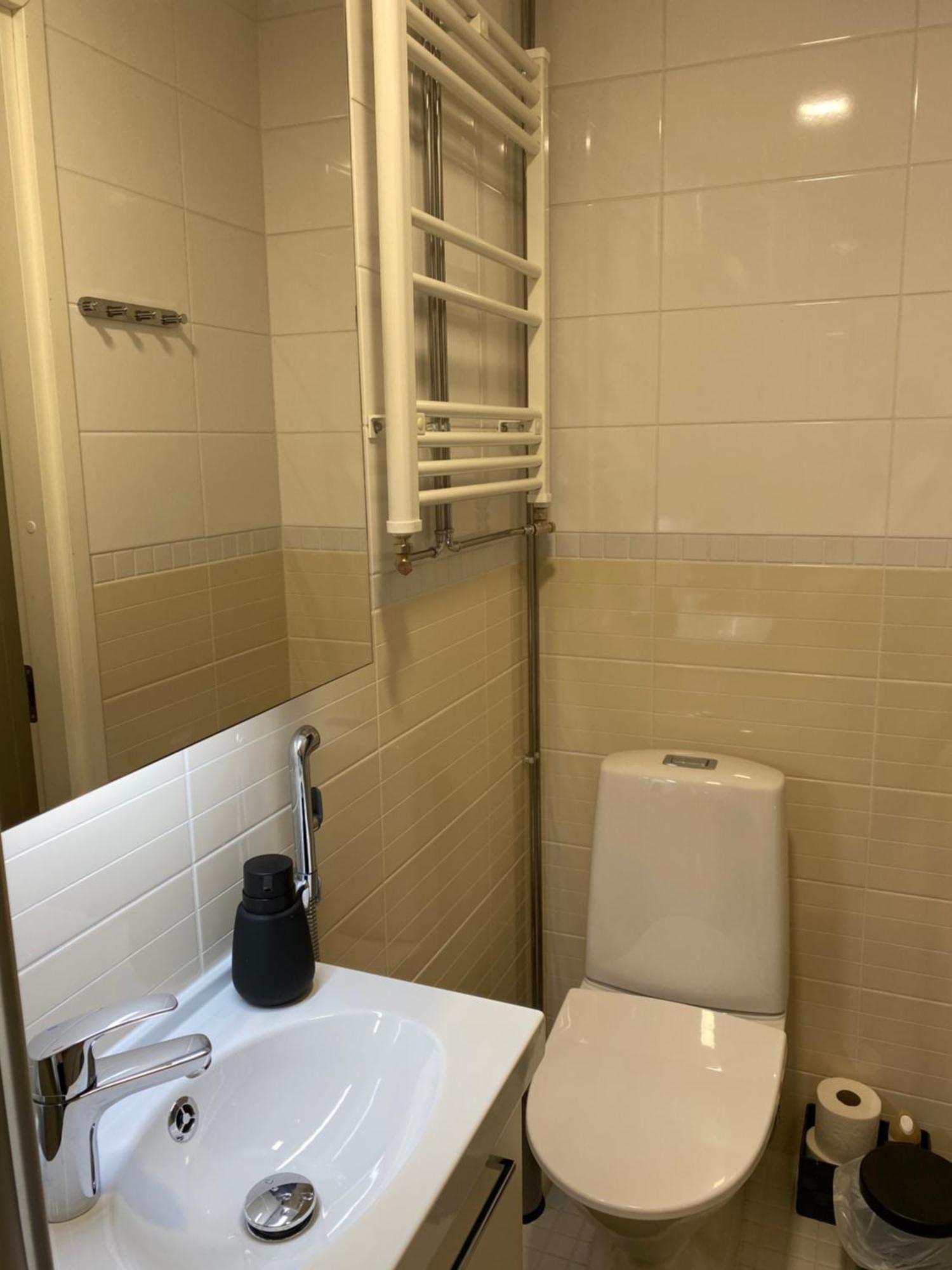 Modern Equipped Studio In Vibrant Kallio, Near Transit & Dining Spots Helsinki Bagian luar foto